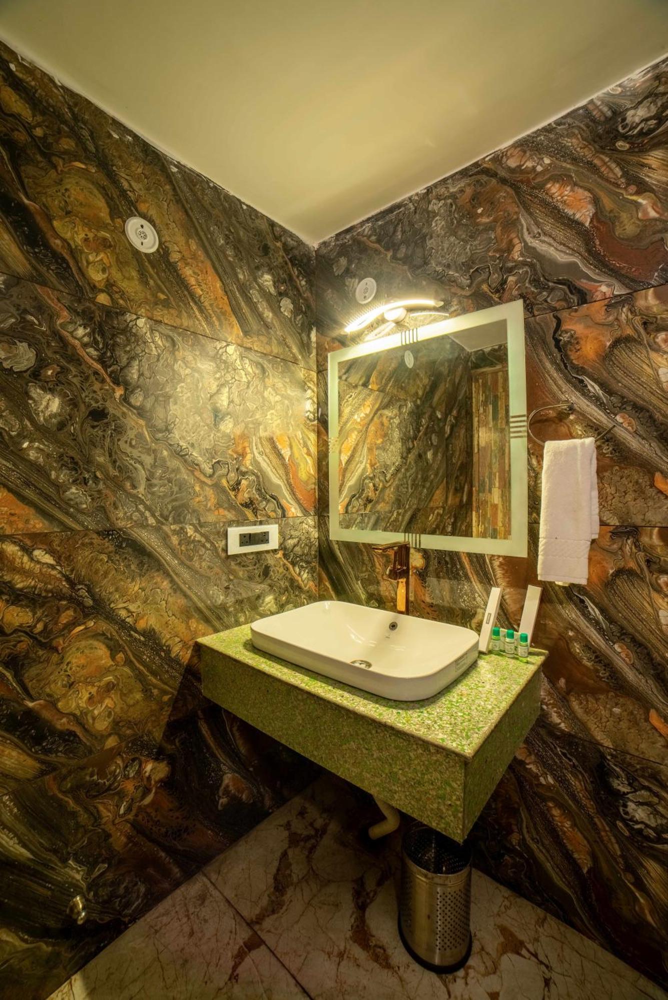 Mudras Grove Resort, 奈尼塔尔 外观 照片