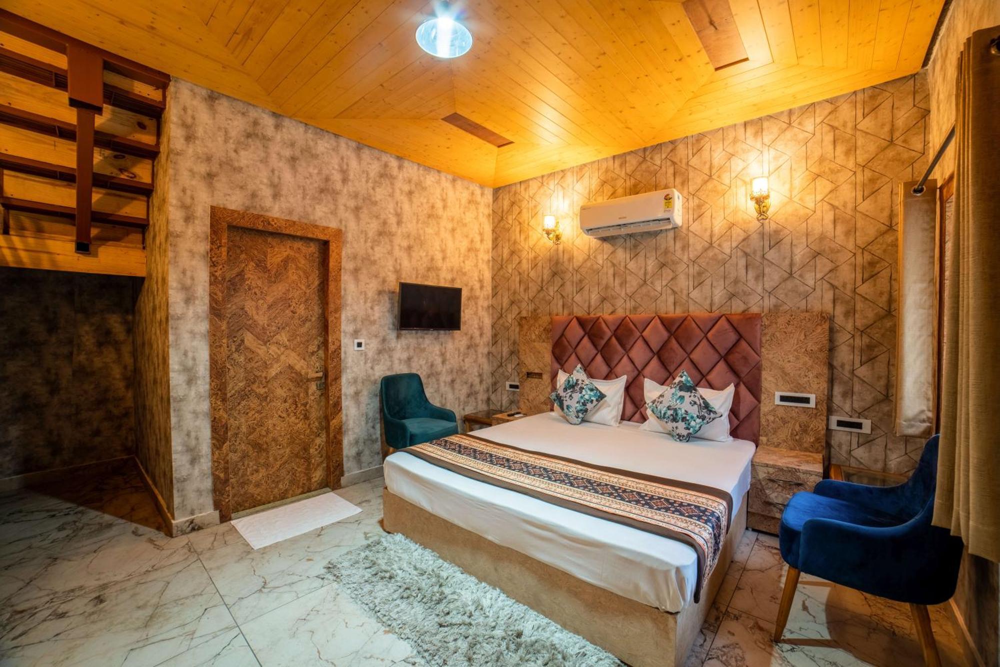 Mudras Grove Resort, 奈尼塔尔 外观 照片